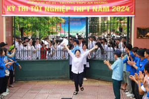 Nhận định đề thi tổ hợp KHTN tốt nghiệp THPT 2024: Môn Hóa dễ thở, Sinh học khó đạt 9-10